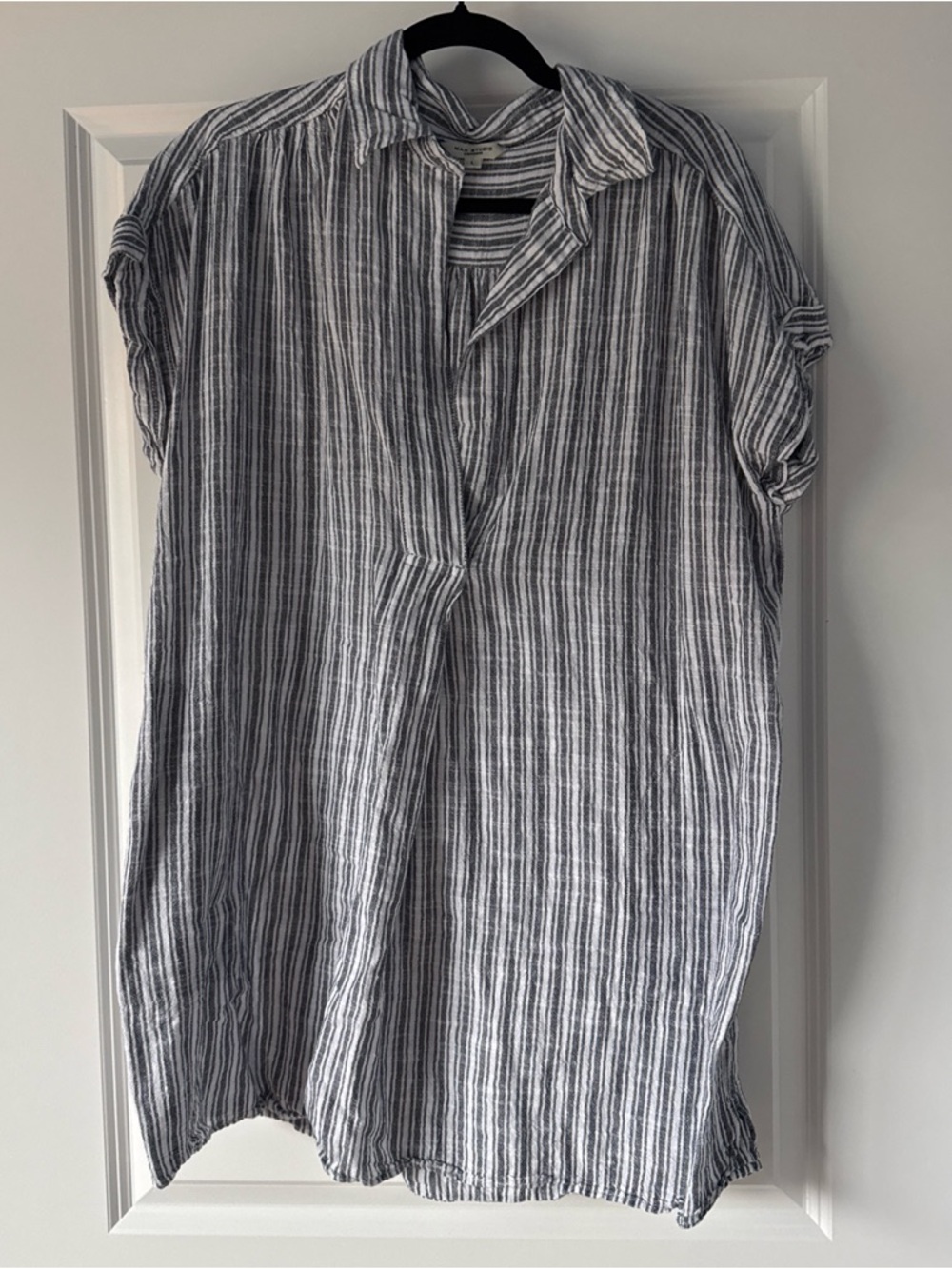 Max Studio Blue and White Striped Short-Sleeve Button-Down Shirt